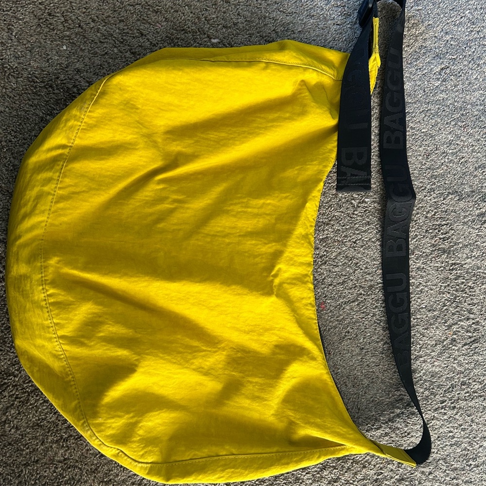 BAGGU Large Crescent crossbody in mustard